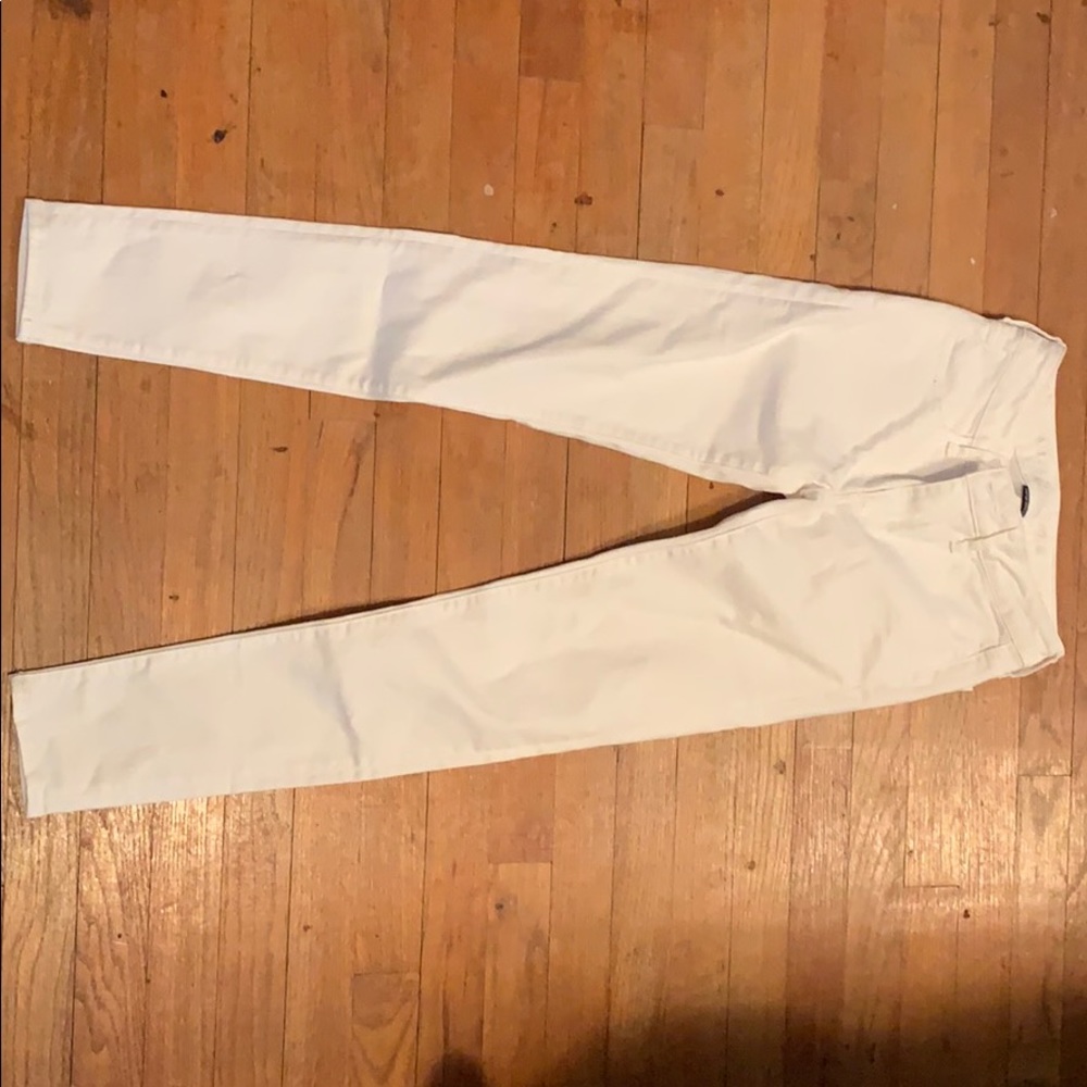 White pants SIZE 0 from American eagle.